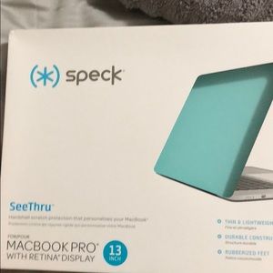Speck MacBook 13” Tiffany blue case
